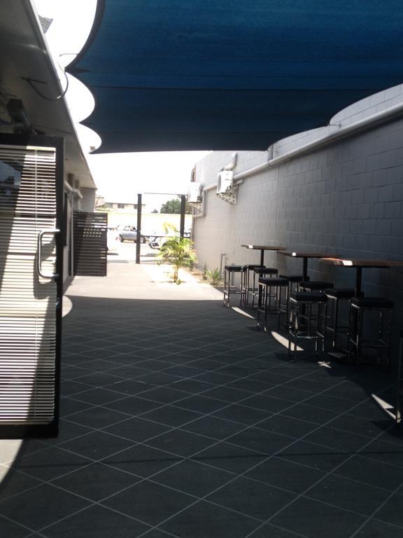 Blackwater Hotel Motel Exterior foto